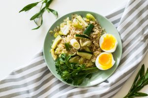 SALAD WITH EGGS AND GREENS THAT IS SUPER EASY TO MAKE
